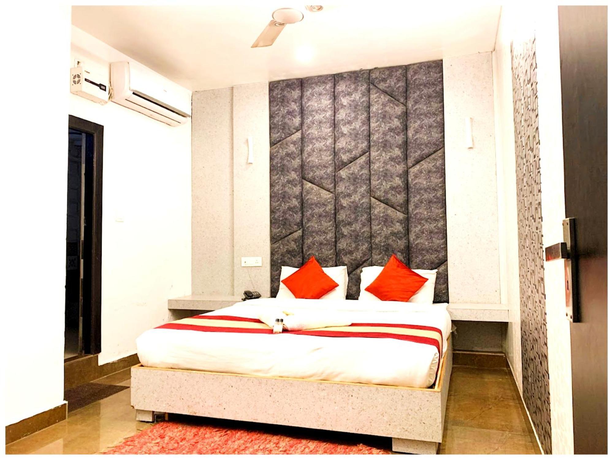 Grg Pardesi Hotel Харидвар Экстерьер фото